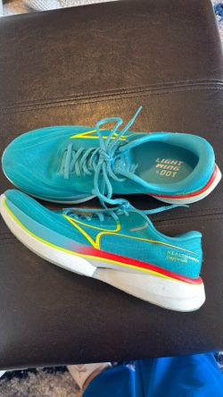 Running shoes