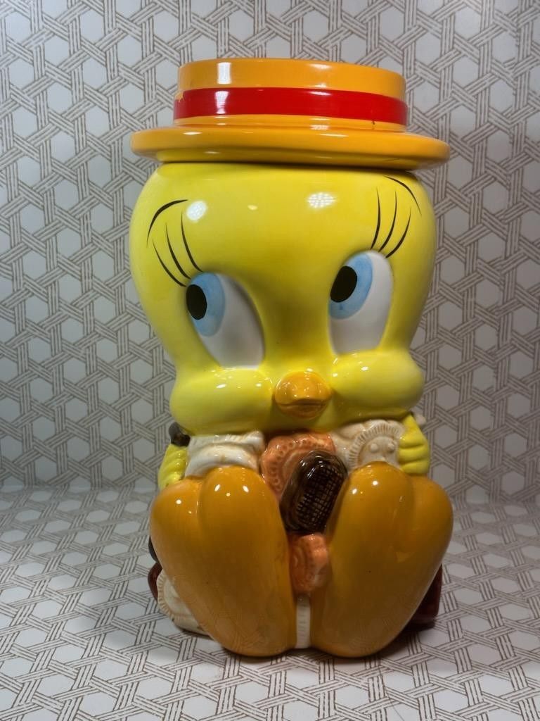 Vintage Looney Tunes Tweety Bird Cookie Jar
