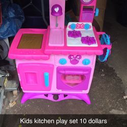 Women's And Kids Shoes And Toys