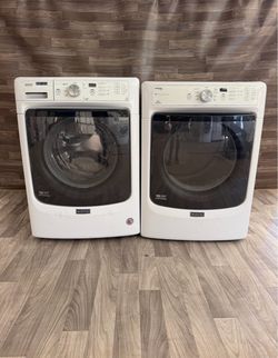 Maytag washer and dryer gas laundry set