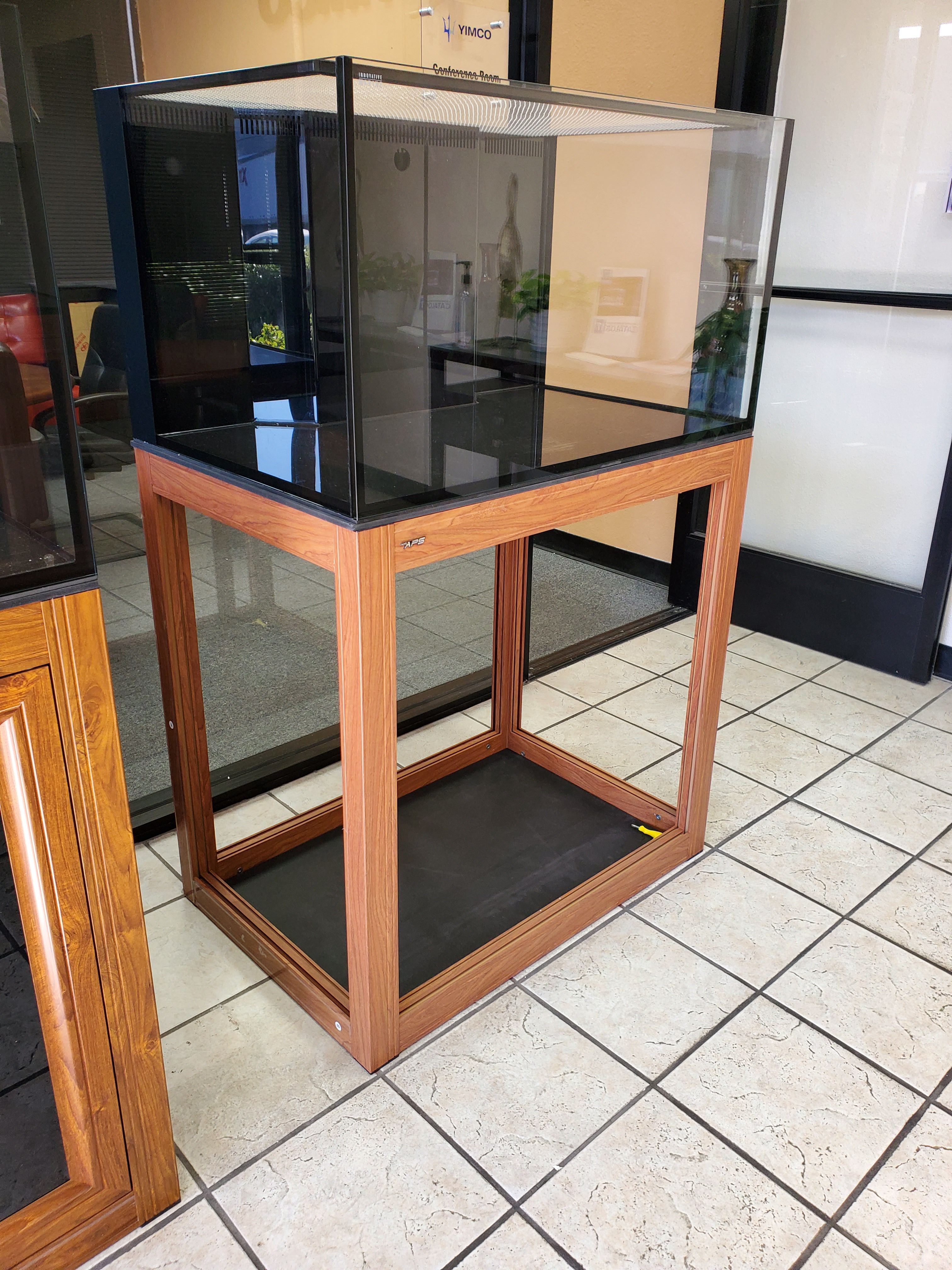 Innovative Marine INT 75 Gallon Reef Ready Aquarium/ Live Plants/ Fish Tank