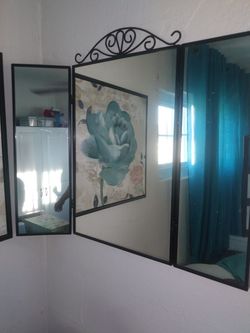 Folding mirror