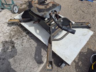 5th Wheel Receiver w/ puck system