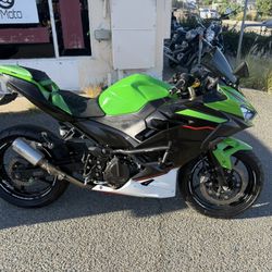 2020 Kawasaki Ninja 400