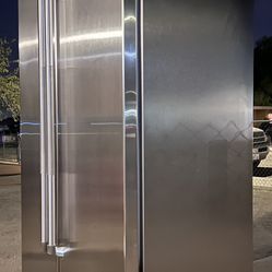Side-By-Side Refrigerator