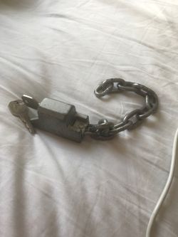 Lock with 2 keys