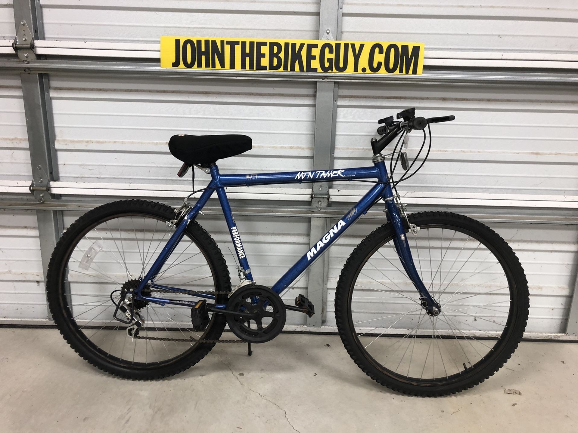 Men’s 26 inch magna NT tamer mountain bike large frame for Sale in