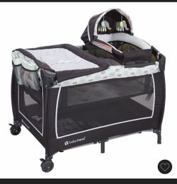 Baby Trend lil  snooze deluxe Nursery Center