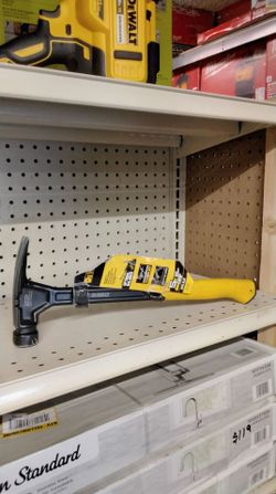 DEWALT 22 oz MILLED FACE FRAMING HAMMER