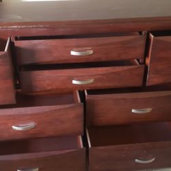 8 Drawer Dresser