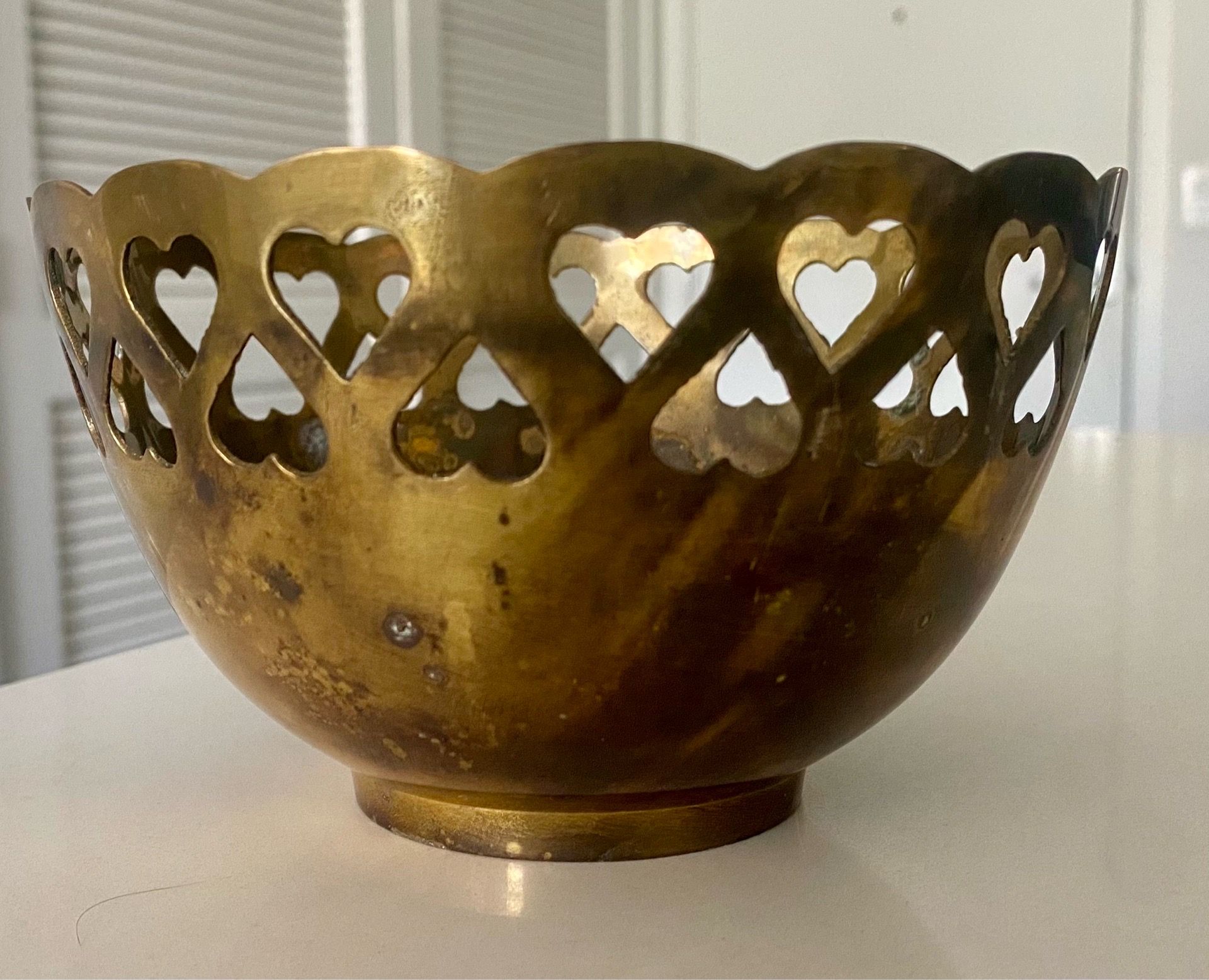 Vtg brass heart cutout bowl home decor