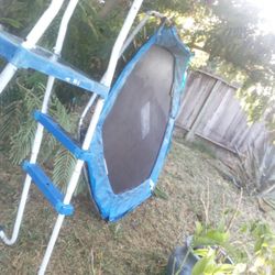 Trampoline 