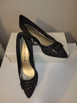 Anne Klein dress shoe