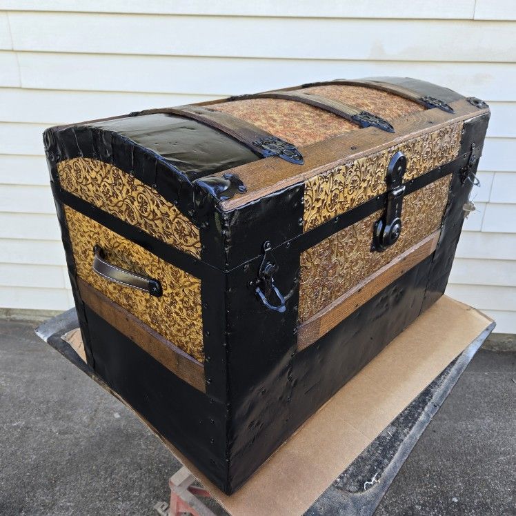 Restored Antique Rou N d Top Trunk