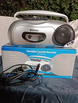 Vextra Portable Cassette Recorder with built-in AM/FM radio (Model VX730)
