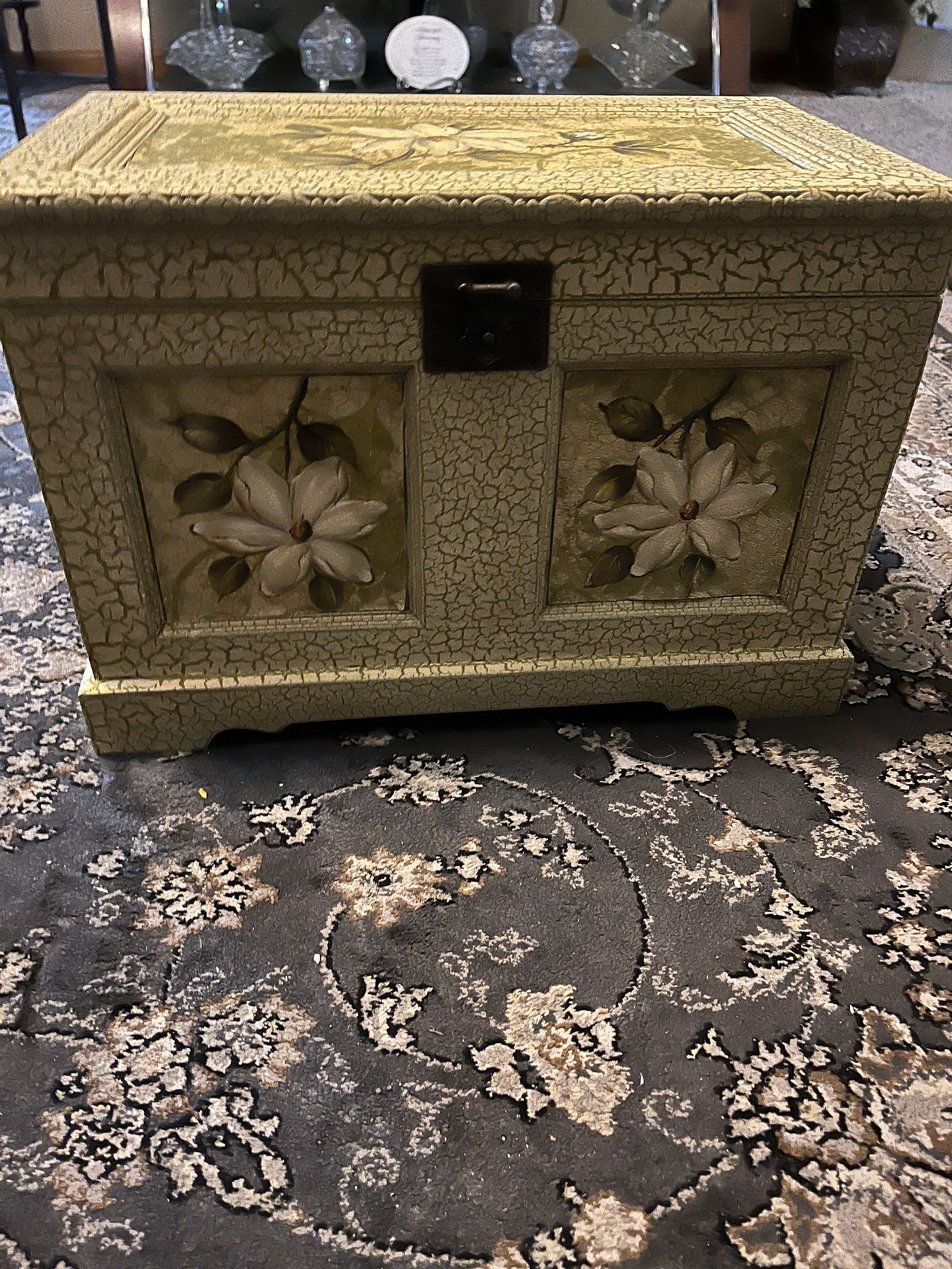 Decorative Trunk