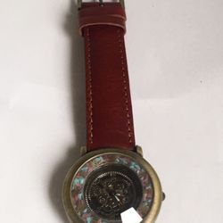 VINTAGE BEAUTIFUL WOMENS LEATHER WRIST WATCH