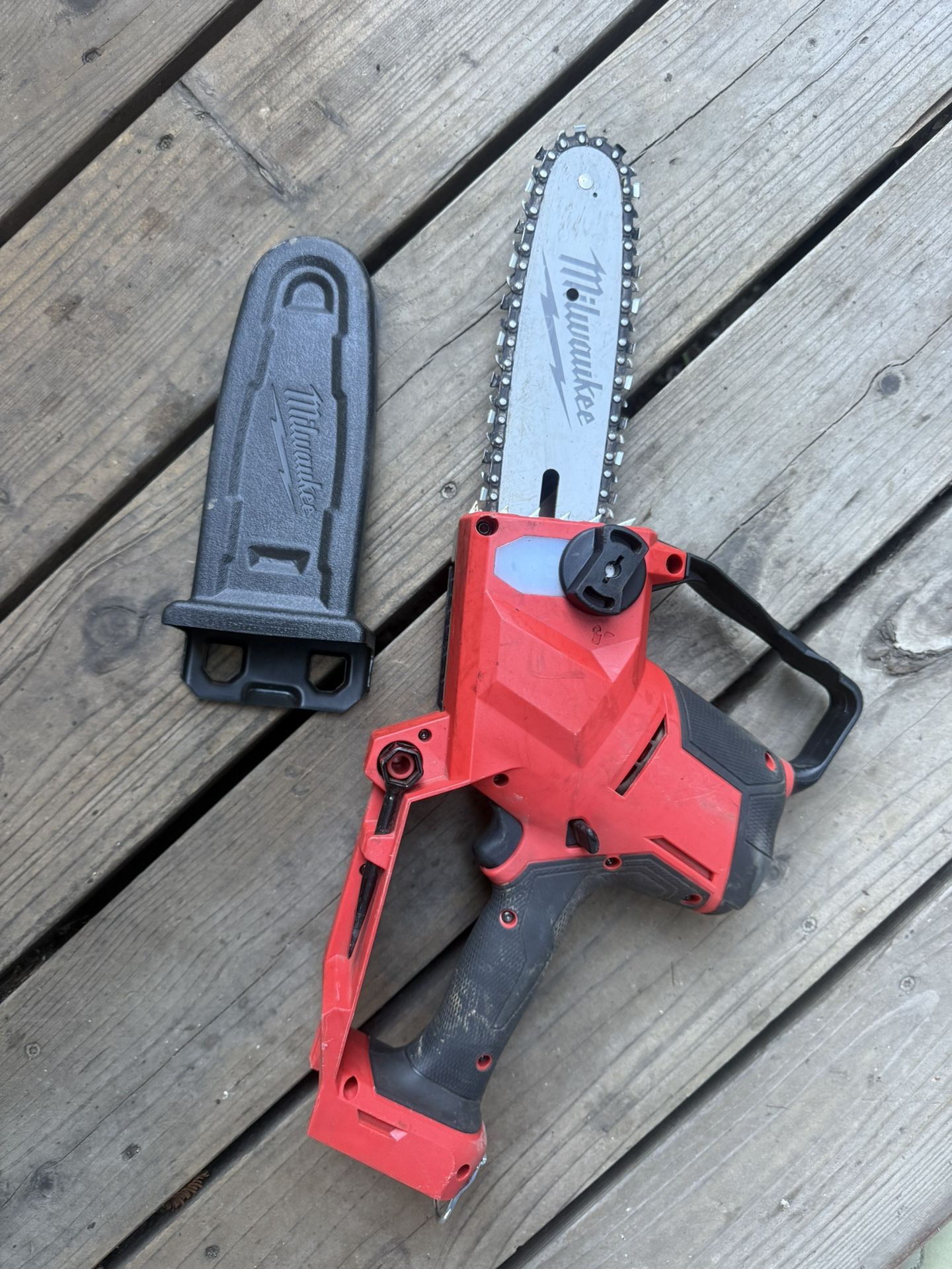 Milwaukee M18 FUEL 3004-20 Hatchet 8 in. Pruning Saw 