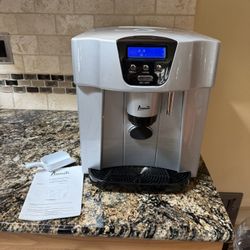 Avanti  WIMD332PCIS Countertop Portable Ice Maker & Water Dispenser 