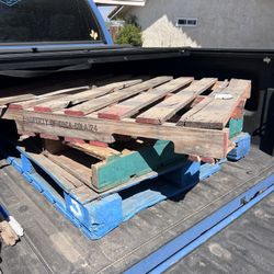 FREE three Sturdy pallets industrial Type
