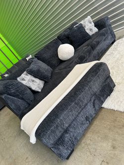 Ashley furniture sofa sectional couch (DELIVERY AVAILABLE)