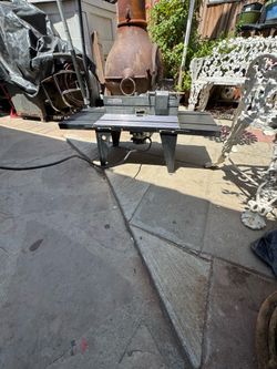 Craftsman table with router black and decker