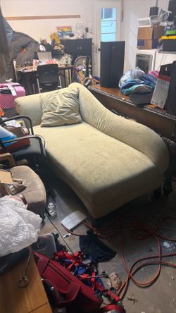 Chase chair pick up only