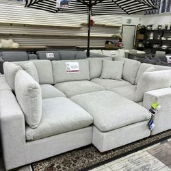 Thomasville Lowell 6-Piece Modular Sectional