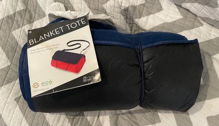 New blanket tote