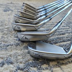 Taylormade irons 3-9 & PW
