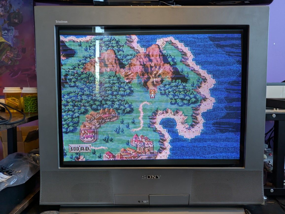 CRT TV Sony Trinitron 27" - Retro gaming!