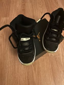 Boys Jordan's size 1