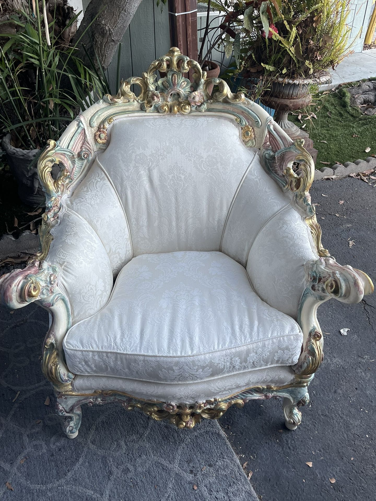 Victorian Style Sofas