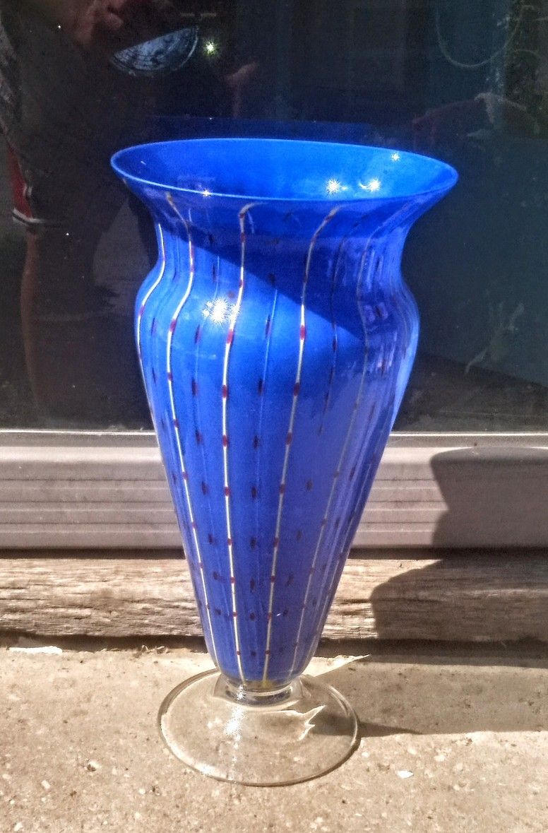 1980's Murano Venetian 12.5" art glass blue vase post modern style.
