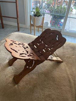 Wood book stand