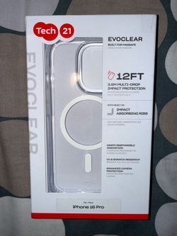 Tech21 EvoClear for iPhone 16 Pro