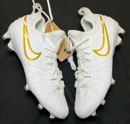 Brand New NIKE HUARACHE ELITE 9 LAX Low
FOOTBALL CLEATS White Gold Men SIZES 7.5, 8, 8.5, 9.5, 10.5, 11.5, 13