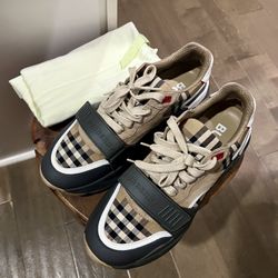 Burberry Ramsey Checkered Beige Sneakers