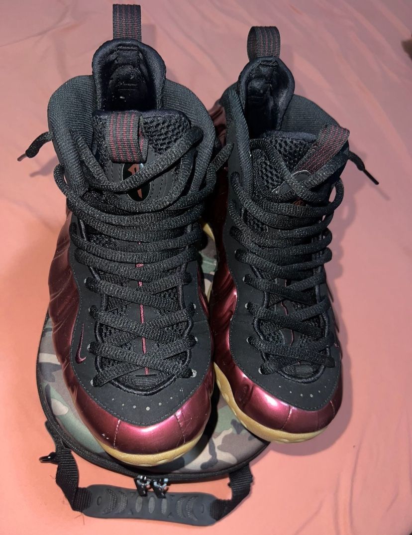 Nike Foamposite One Maroon