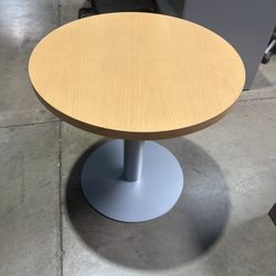 Office Round Table / Cafe Table