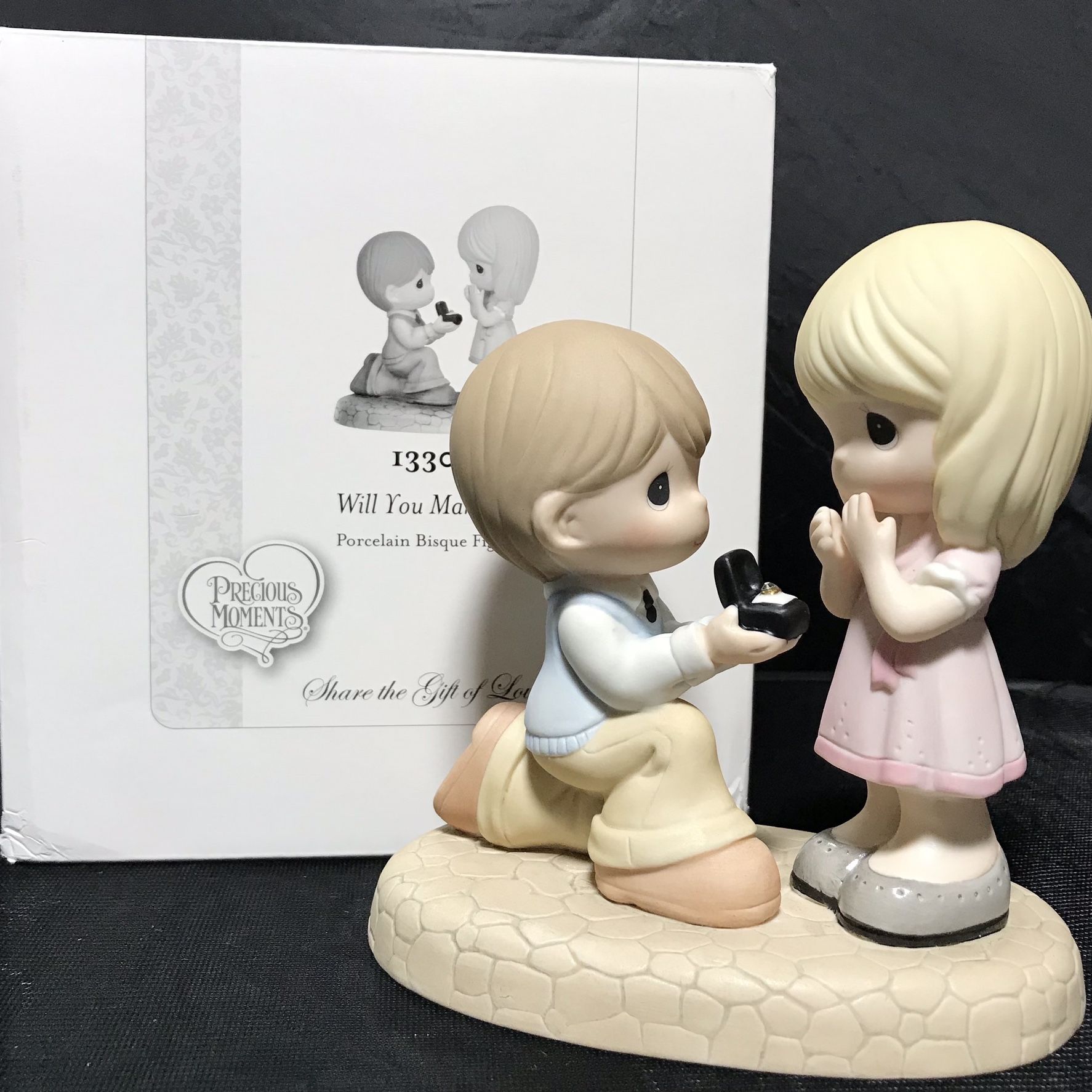 Precious Moments figurine #133022 “Will You Marry Me?”