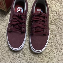 Vans Chukka Lows sz 8.5
