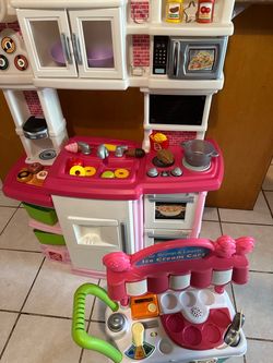 Step2 play kitchen with accessories