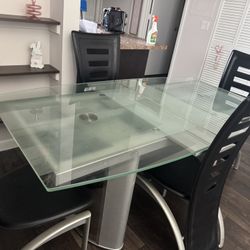 Dining Room Table 