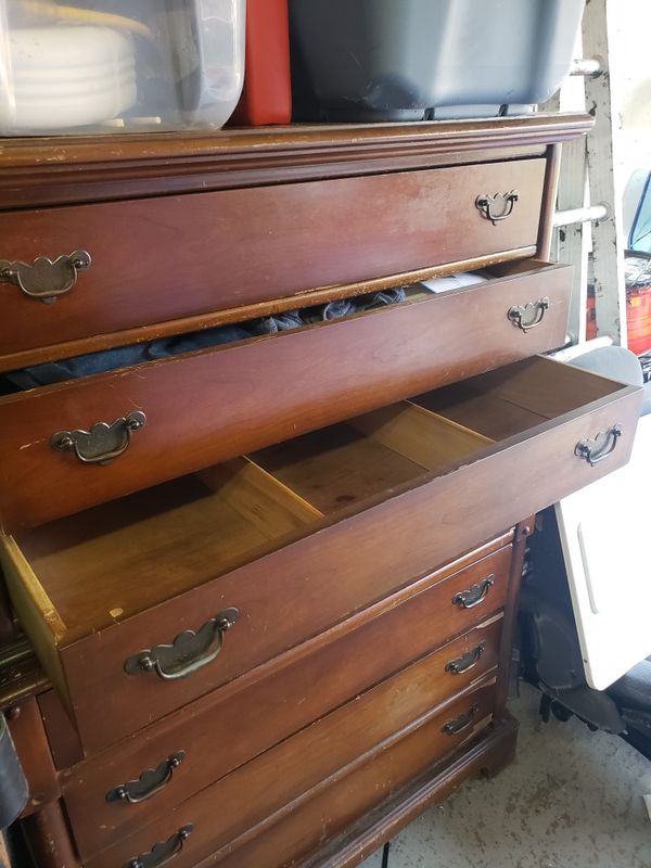 Antique dresser for Sale in Philadelphia, PA OfferUp