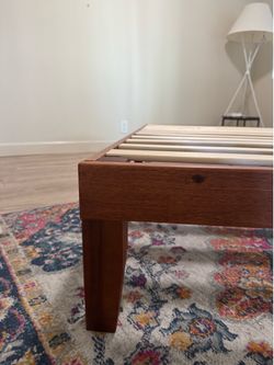 Wooden bed frame (full size)