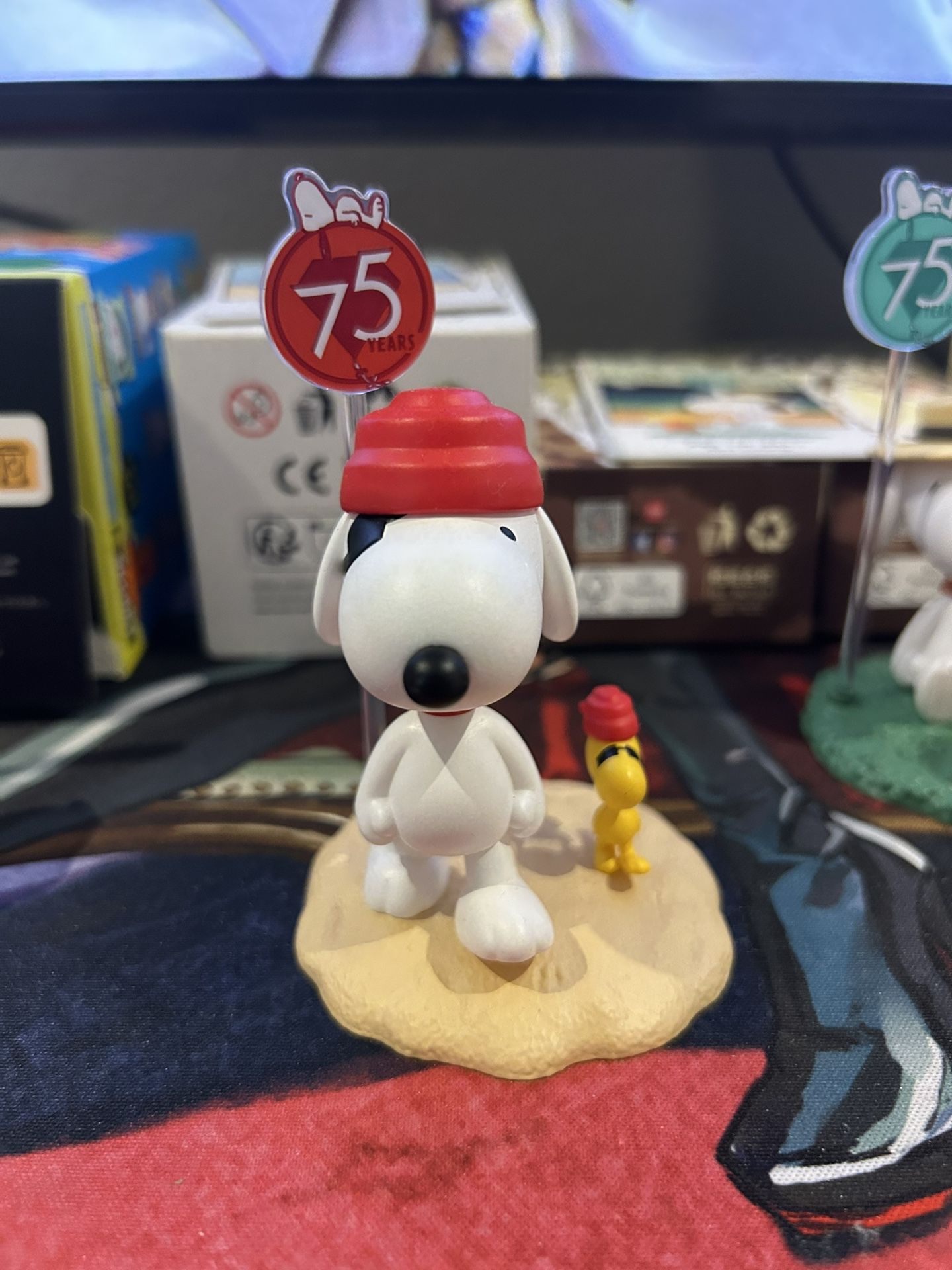 PEANUTS 75th ANNIVERSARY SACK JUMPING FIGURINE POPMART