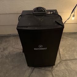 Masterbuilt Electric Smoker