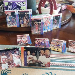 60 + 1993 NBA Playoffs & Finals EXCELLENT Condition 
Suns / Bulls 
Plus more 