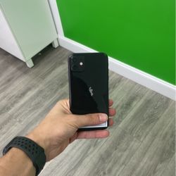 iPhone 11 64GB Factory Unlocked 